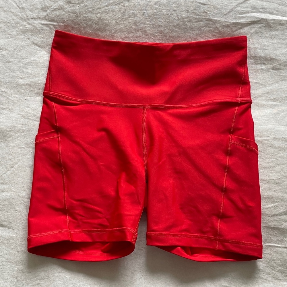 Interval stash 5” short